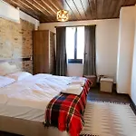 трите къщи Holiday home