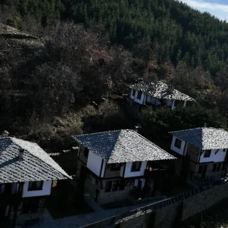 трите къщи Holiday home