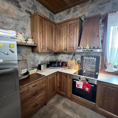 Villa къща в родопа планина Leshten
