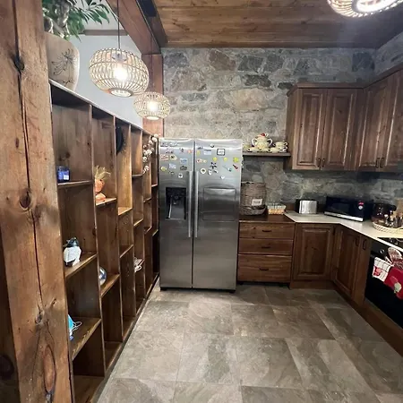 къща в родопа планина Villa Leshten