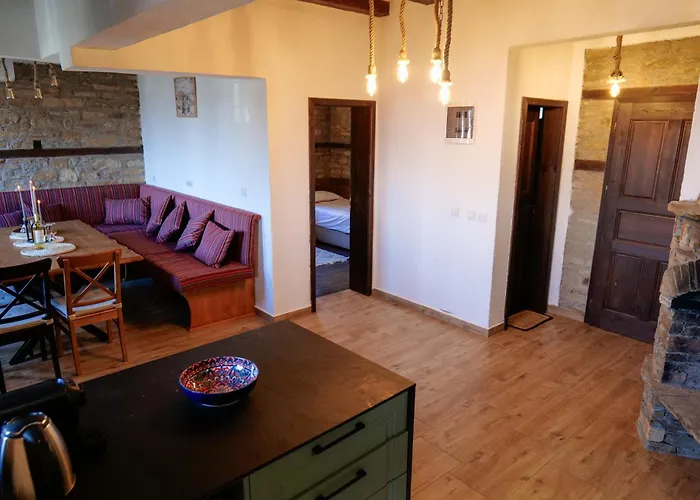 Holiday home трите къщи *